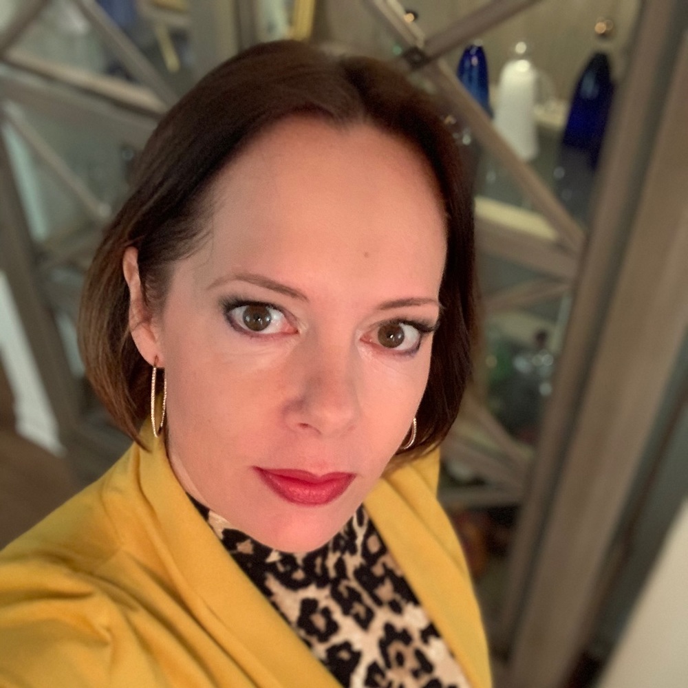 Meet your Posher, Monica